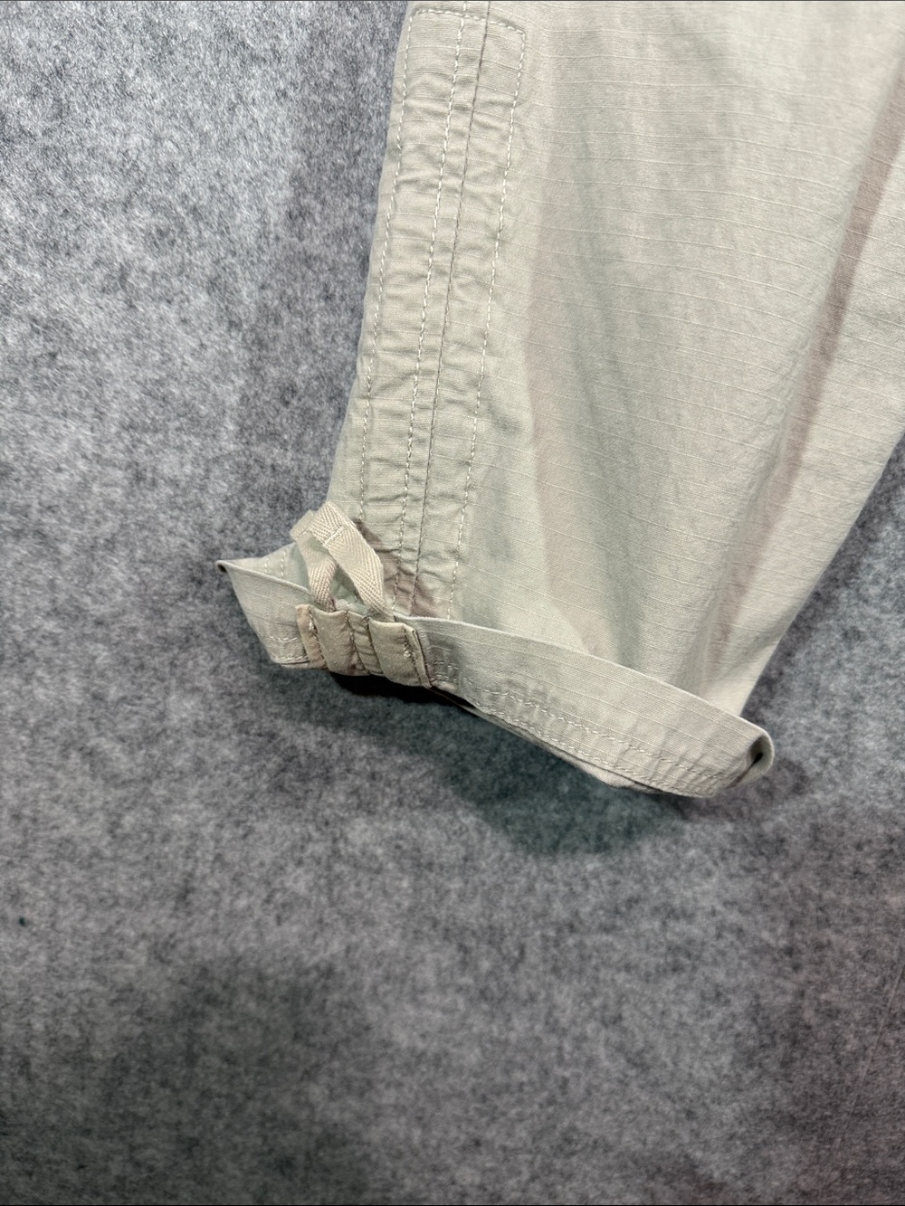 Eddie Bauer Capri Cargo Pants - Womens 12 - Beige Outdoor Hiking Walking - Picture 5 of 11
